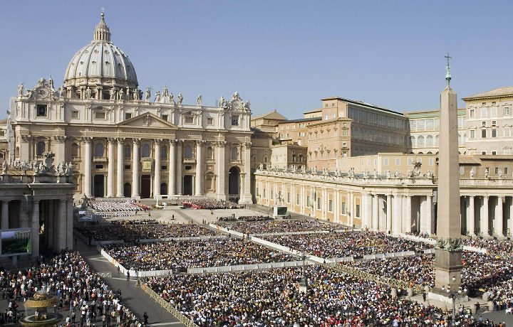 Reforzará El Vaticano su sistema financiero contra lavado de dinero