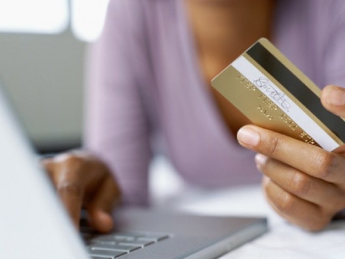 Sitios de compras por Internet, una opción en regreso a clases