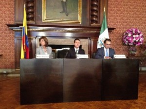 Inicia Peña Nieto reunión con empresarios colombianos