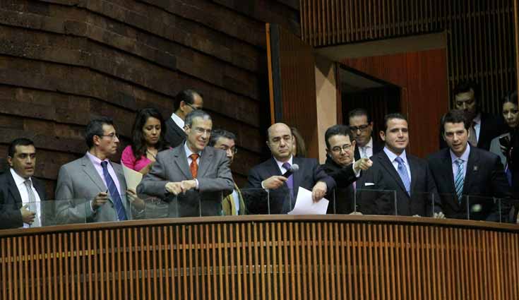 Aprueban en lo general reforma laboral