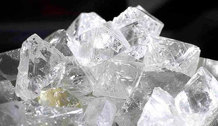 Hallan en Rusia un enorme depósito de diamantes