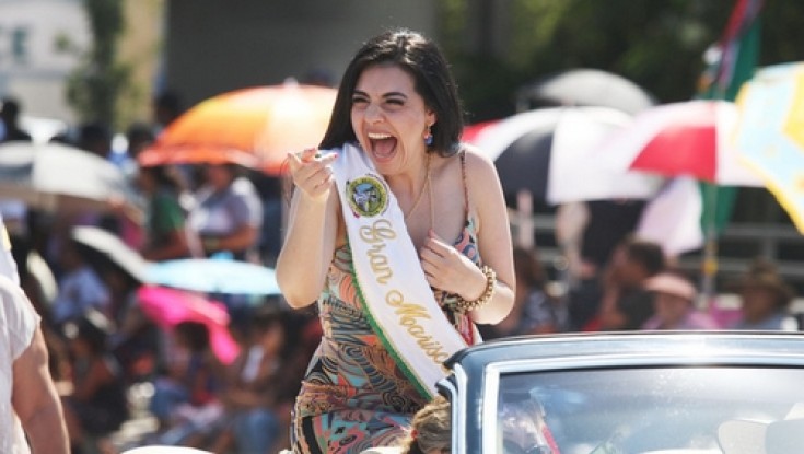 Festejan Independencia de México con desfile en California Festejan Independencia de México con desfile en California