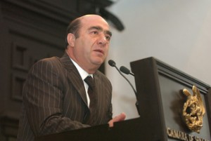 Responsabilidad de todos, cambio profundo y necesario: Murillo Karam