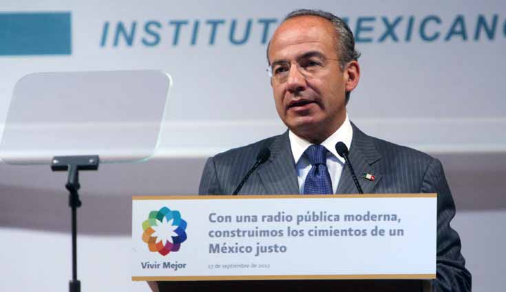 Habrá bases de licitación de televisión este sexenio: Calderón