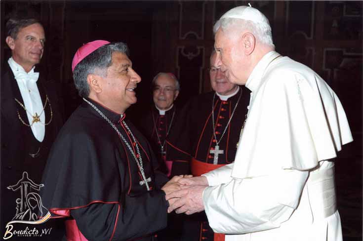 Nombra Benedicto XVI a Víctor Rodríguez Gómez obispo del Valle de Chalco Nombra Benedicto XVI a Víctor Rodríguez Gómez obispo del Valle de Chalco