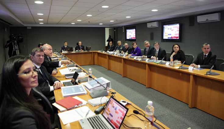 Abordaron Calderón Hinojosa y Peña Nieto temas de seguridad Abordaron Calderón Hinojosa y Peña Nieto temas de seguridad