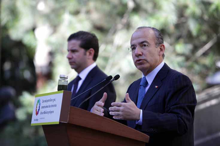 Anuncian descubrimiento de nuevo yacimiento de petróleo