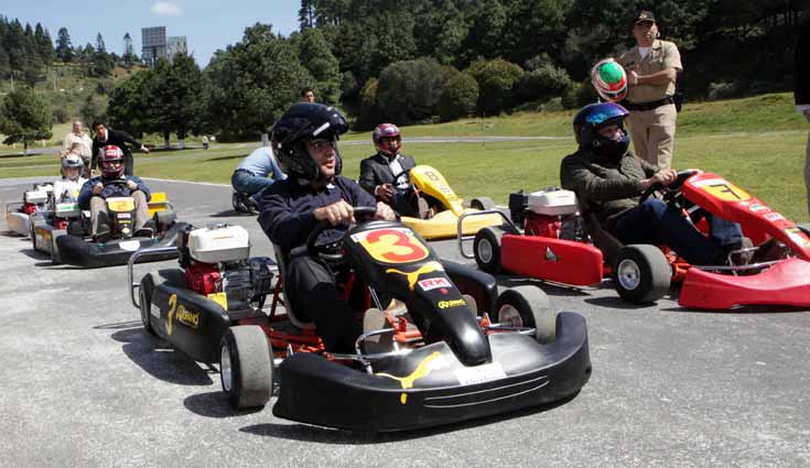 Inaugura Calderón parador turístico en municipio mexiquense
