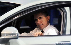 Retoma Obama defensa de rescate de industria automotriz