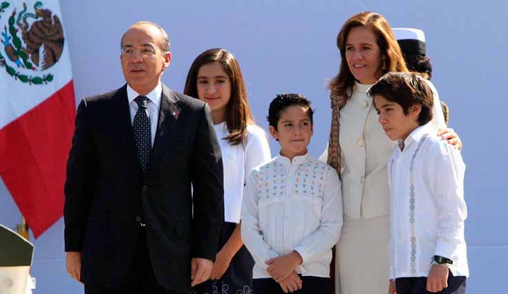 Calderón abandonó Los Pinos desde el mes pasado Calderón abandonó Los Pinos desde el mes pasado
