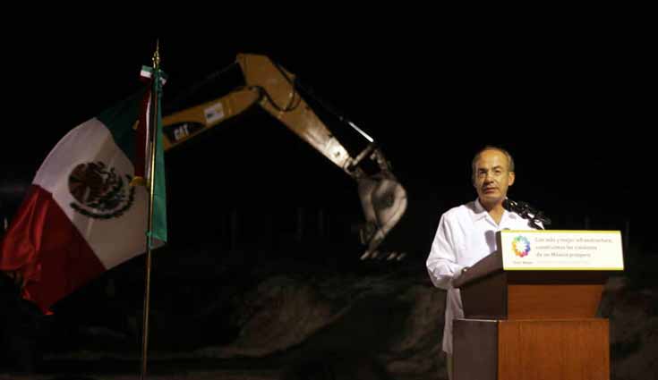 Recuerda Calderón a Mouriño con nuevo bulevar