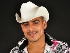 ESPINOZA PAZ, NO SE RETIRA