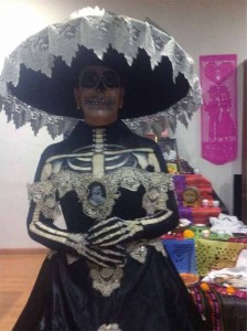 Alcaldesa de Aguascalientes se disfraza de La Catrina