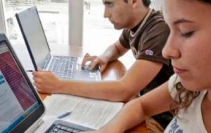 Aumenta interés de mexicanos por Internet y redes sociales Aumenta interés de mexicanos por Internet y redes sociales