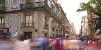 Entre Logros y Desafíos en el México Actual.