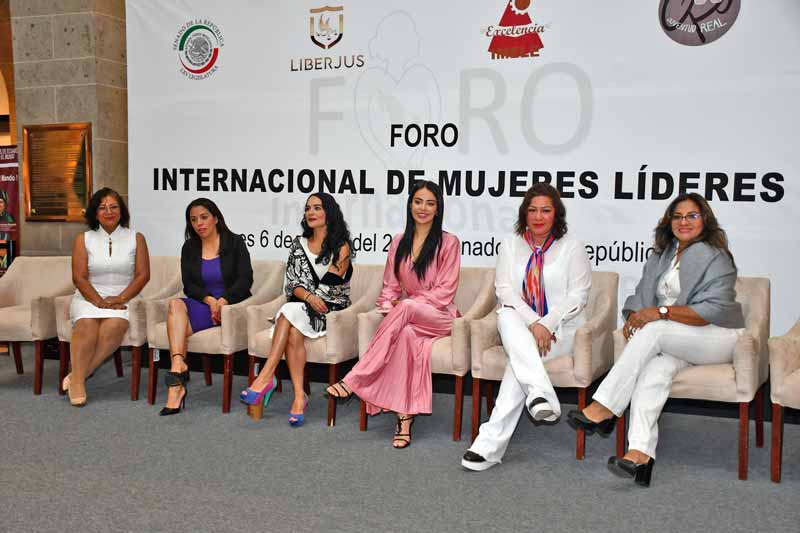 Día de la Mujer: Una celebración vibrante y apasionada que trasciende fronteras y corazones