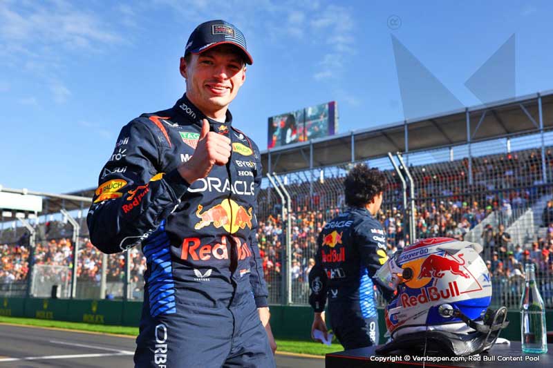 Verstappen consigue la ‘pole’ en el GP de Australia de F1; sancionan a Checo Pérez