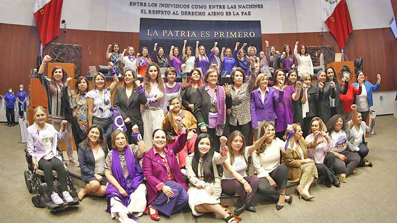Día de la Mujer: Una celebración vibrante y apasionada que trasciende fronteras y corazones