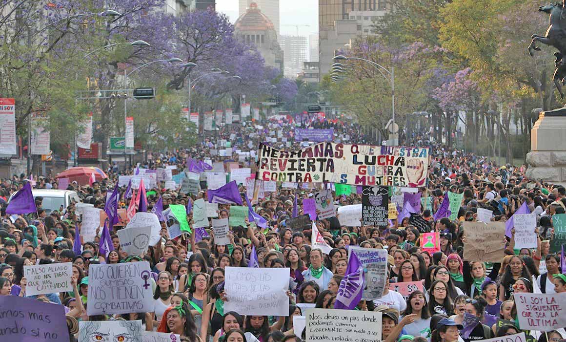 Día de la Mujer: Una celebración vibrante y apasionada que trasciende fronteras y corazones
