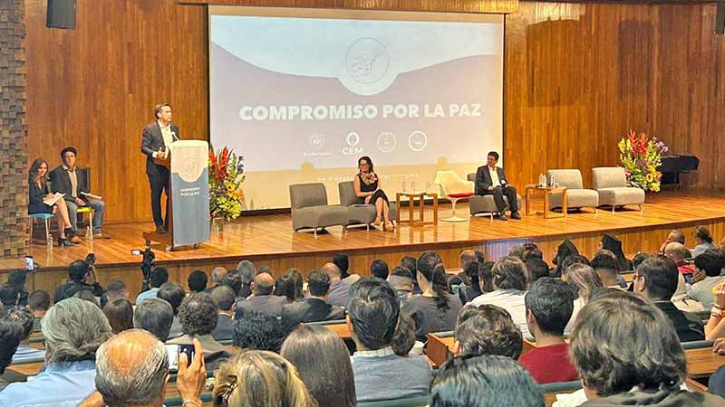 Compromiso de paz...deseo compartido de construir un futuro pacífico para México