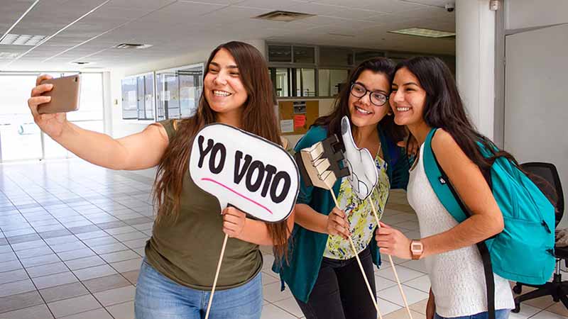 Hacia un Futuro que se decida en las Urnas…