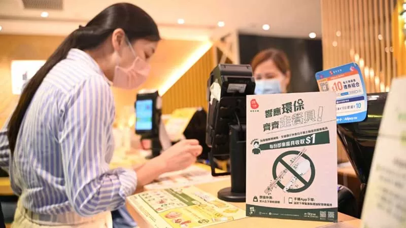 Hong Kong prohíbe productos de plástico de un solo uso