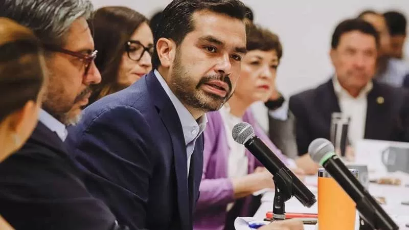 Álvarez Máynez ofrece recuperar universidades públicas del país; 'hay datos vergonzosos', asegura