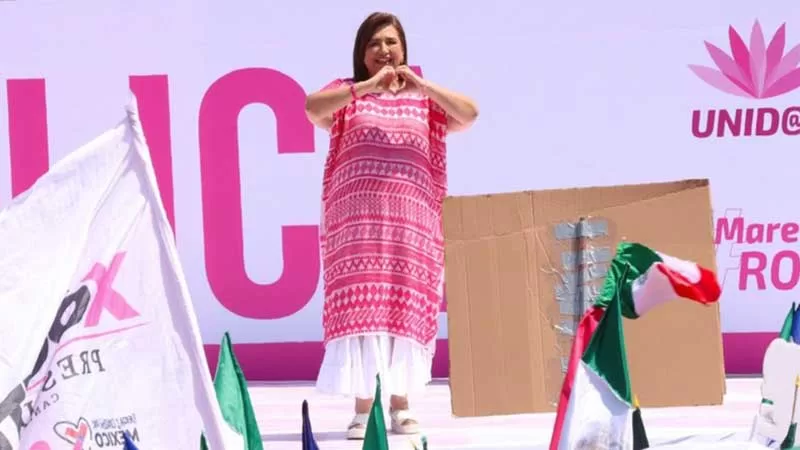 'México se juega vivir en opresión o en libertad', advierte Xóchitl Gálvez en mitin de Marea Rosa