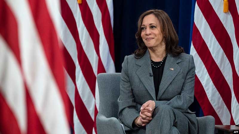 Funcionarios y donantes demócratas respaldan a Harris después de que Biden abandonara la contienda electoral de EEUU