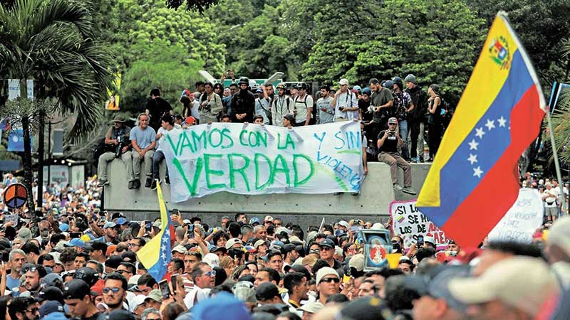Corina Machado tiene el 82% de las actas y Maduro al ejército