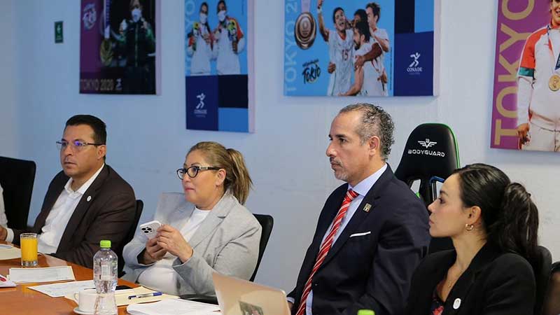 grcasf1xeaah3p7 copia