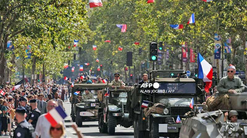 París celebra 80 aniversario de su liberación en la Segunda Guerra Mundial