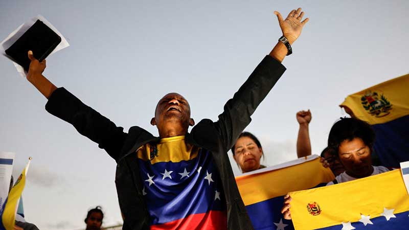 Corte suprema convoca a candidatos para certificar elecciones en Venezuela