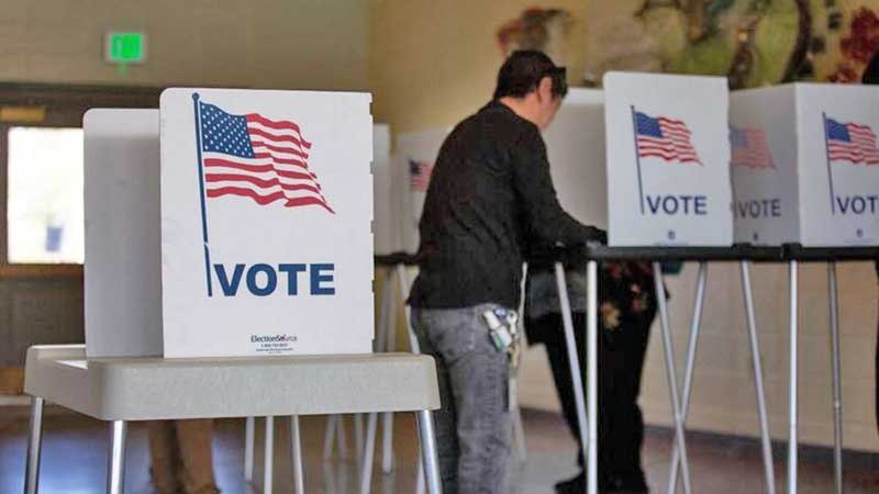 Arrancan votaciones en estados clave de EU