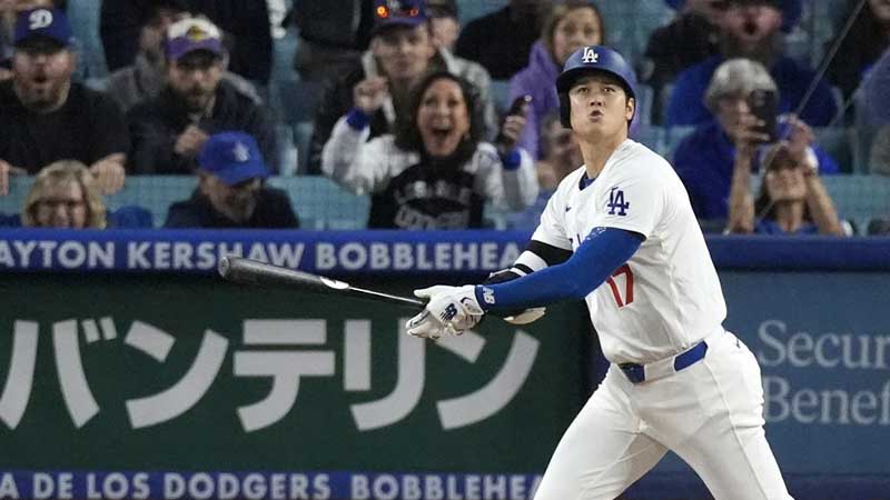 Con unos 10 años restantes de proezas, Ohtani es comparado ya con Ruth