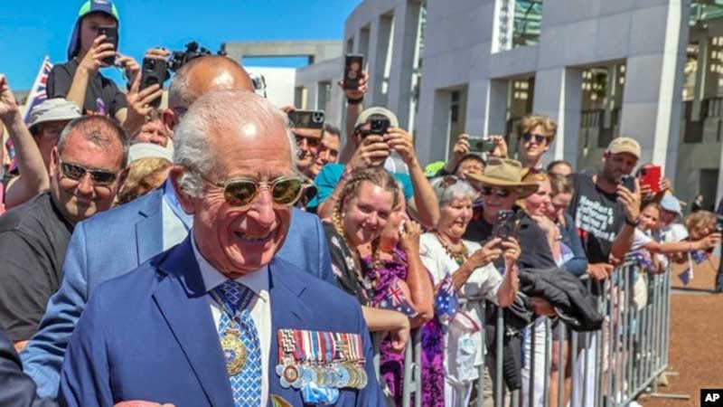 Una senadora indígena australiana abuchea al rey Carlos III en su visita a Canberra