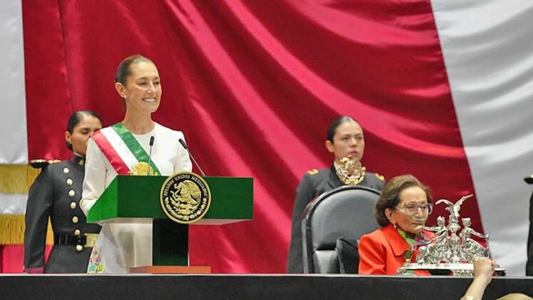 Claudia Sheinbaum rinde protesta como primera Presidenta de M&eacute;xico
