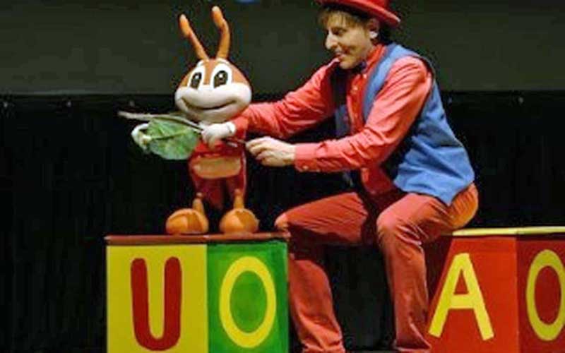 Celebran los 90 años de Cri Cri con festival en El Festín Mustín