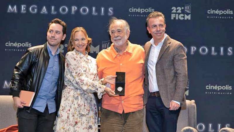 Llámenme Tío Panchito: Francis Ford Coppola al recibir medalla en el FICM 2024