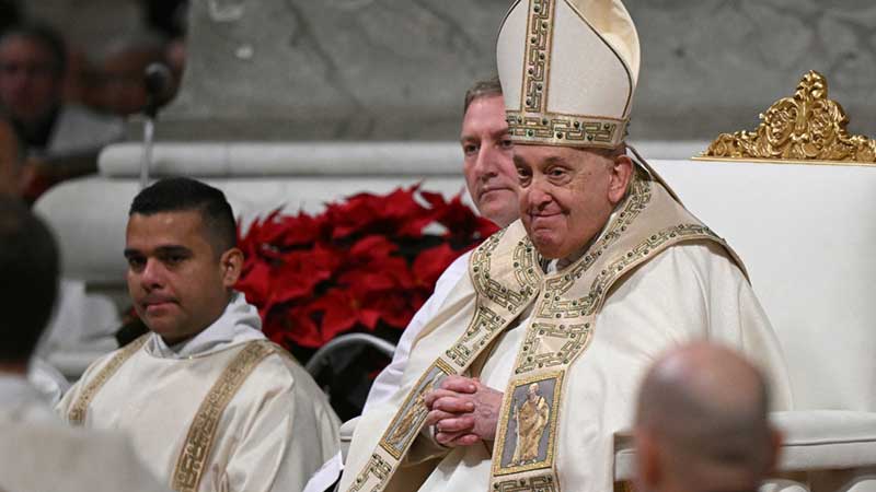 El Papa Francisco denuncia la 'crisis de la verdad' en mensaje sobre la IA en Davos