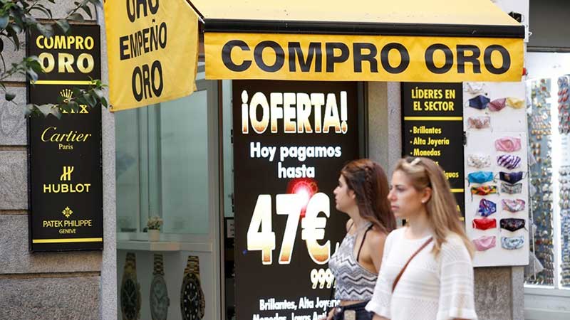 El oro marca nuevos máximos históricos por encima de los 2.800 dólares