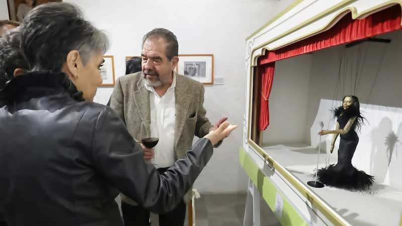 María Victoria monta exposición de su vida tras sacar del cajón sus fotos nunca antes vistas