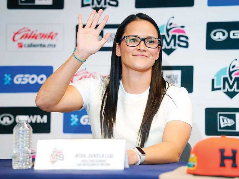 El softbol marcó el rumbo en su vida; Daniela Leal consigue un dobleplay