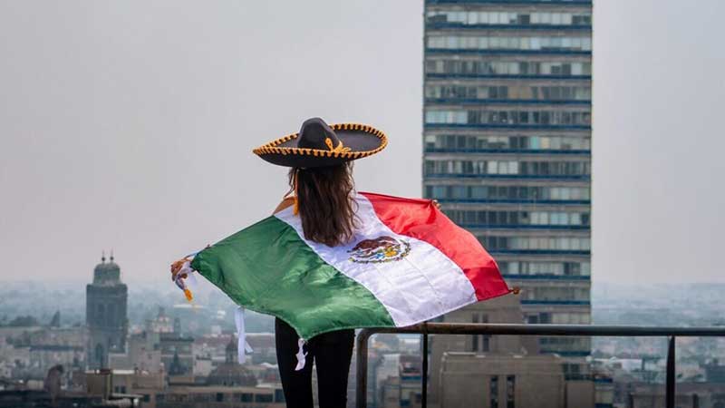 bandera mexicana scaled e1745137