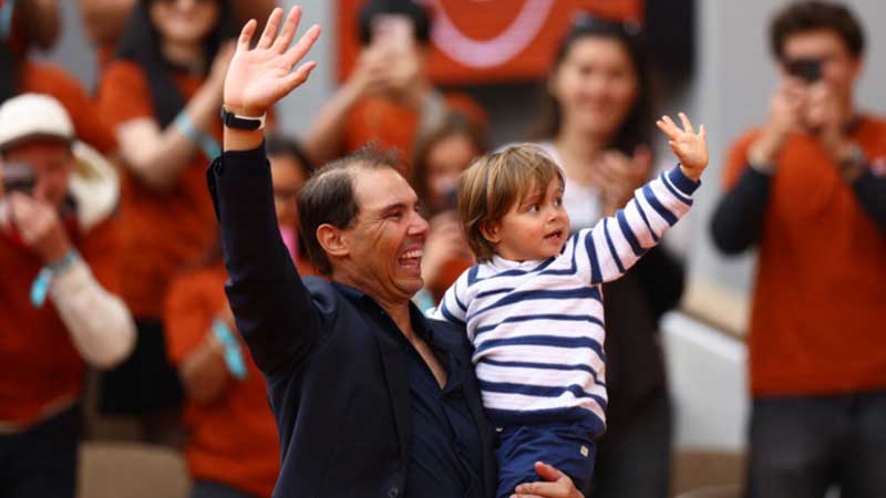 Nadal pierde su discurso e improvisa unas emotivas palabras a su esposa Xisca en Roland Garros