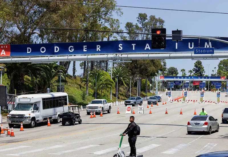 Impiden entrada de ICE al Dodger Stadium