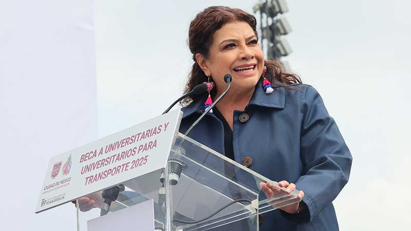 Gobierno CDMX invierte 8 mil mdp en educación y lanza becas para universitarios