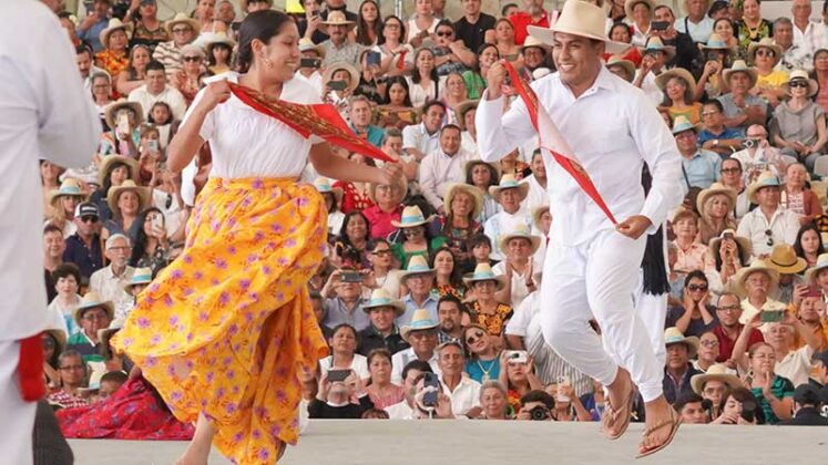 En Oaxaca inicia La Guelaguetza, los fondos serán para reconstrucción