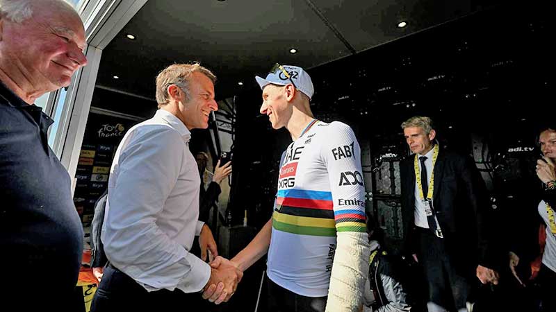Pogačar da un golpe en el Tour de Francia: gana en solitario la etapa 12 y se viste de amarillo