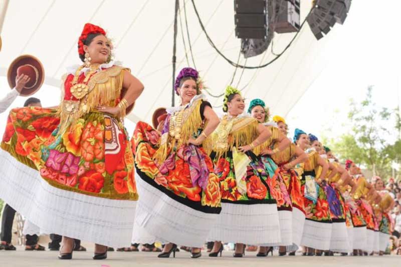 Guelaguetza 2025: Realizan el Primer Lunes del Cerro en Oaxaca